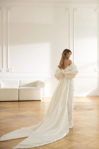 Eva Lendel Genevieve #3 thumbnail