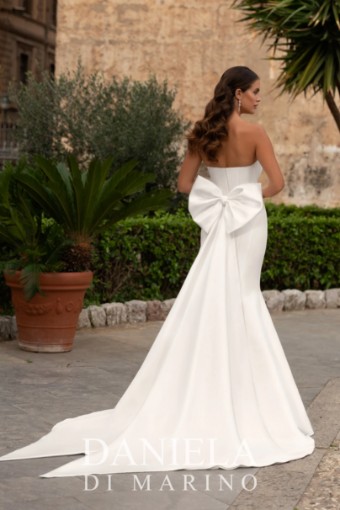 Daniela Di Marino 6448 #1 thumbnail